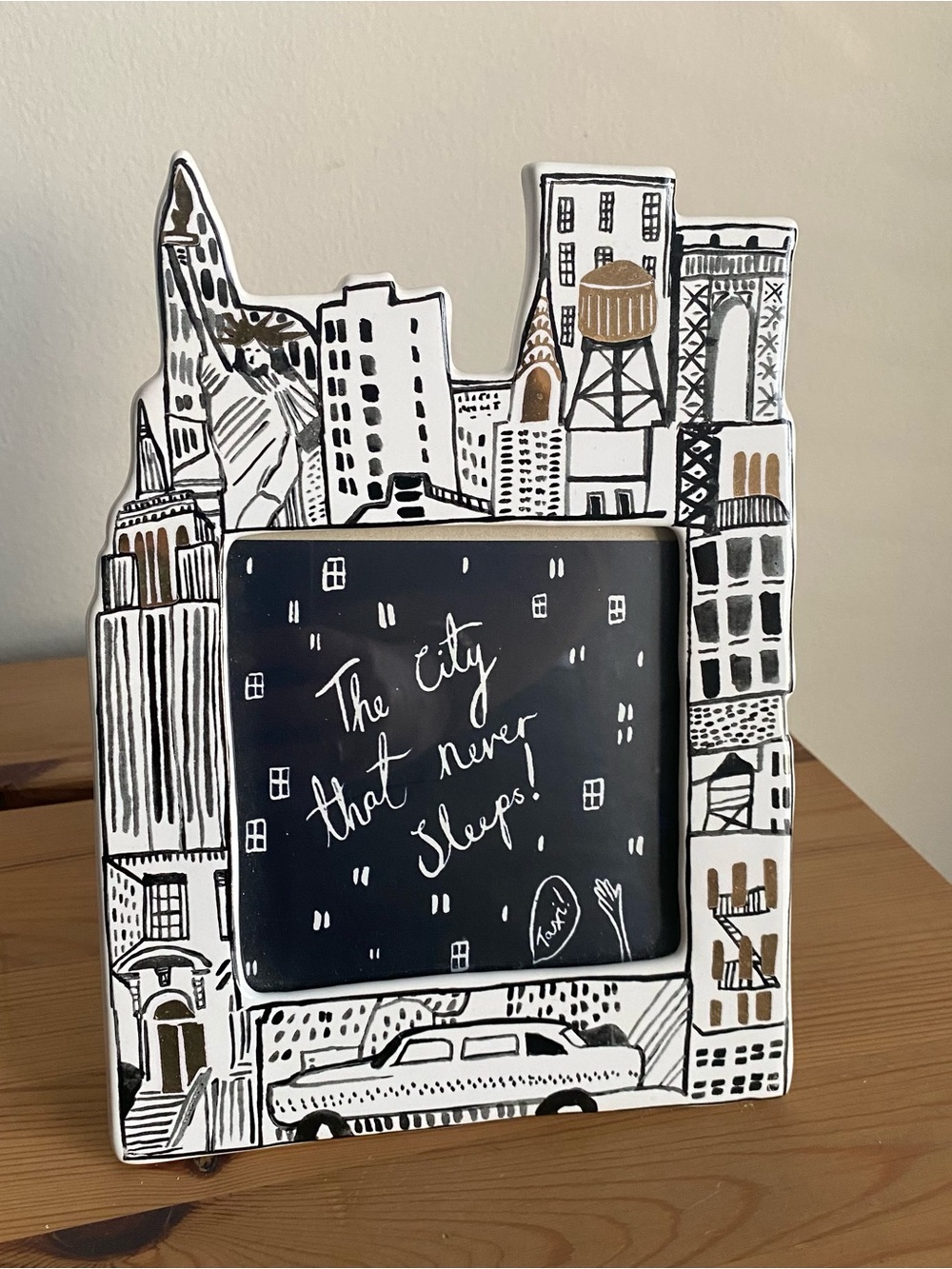 Anthropologie Black, White & Gold New York Cityscape Ceramic Photo Frame
